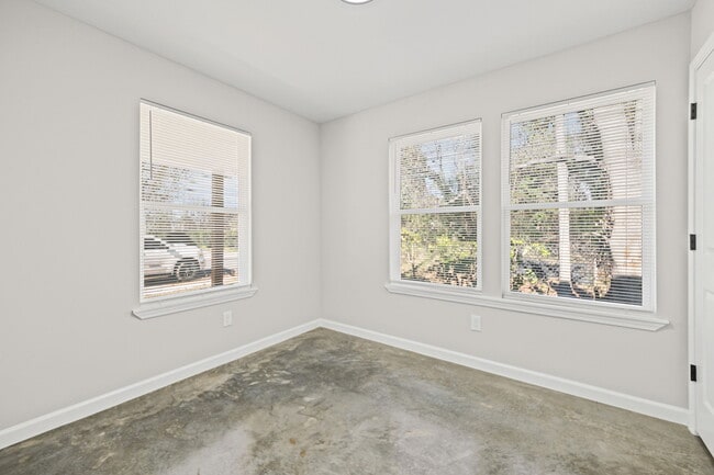 Building Photo - 1150 Melrose St