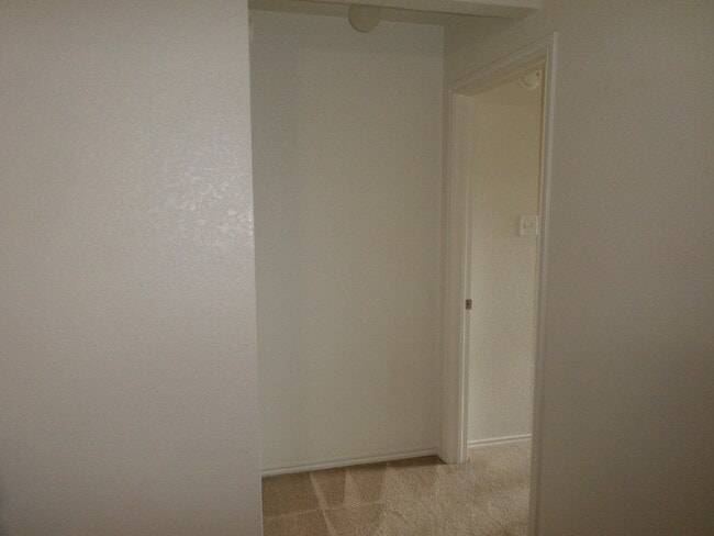 Building Photo - 3804 Joshua Taylor Dr