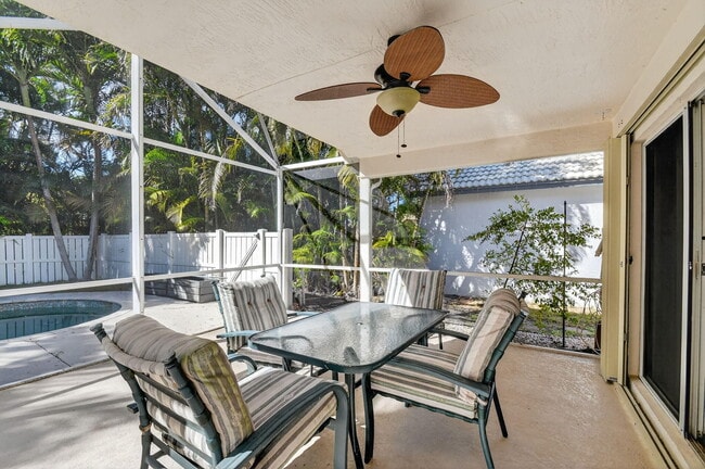 Building Photo - 2725 Pointe Cir