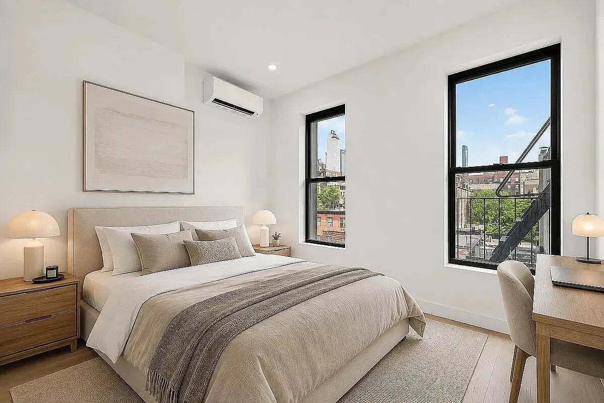 Building Photo - 205 Eighth Avenue