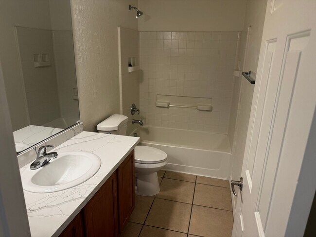 Building Photo - Aliante Home for Rent - 3 Bed, 2.5 Bath with 2 Car Garage