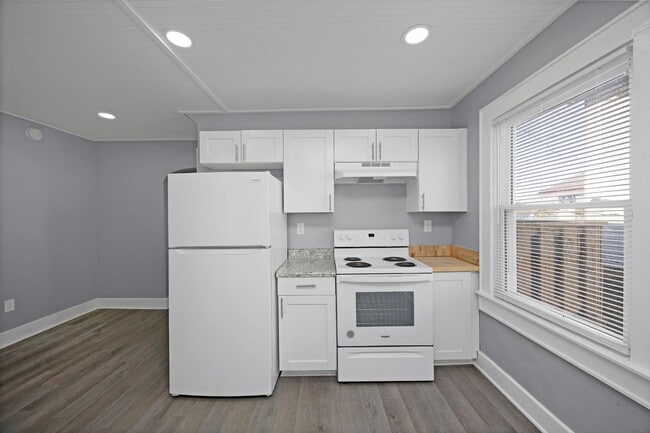 Building Photo - 104 Taylor Blvd