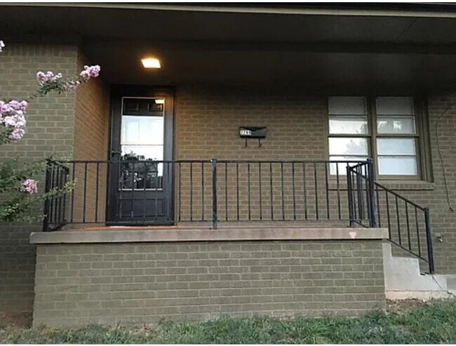 Building Photo - 2249 Dublin Rd