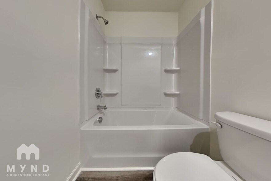 Building Photo - 1303 Tofino Dr