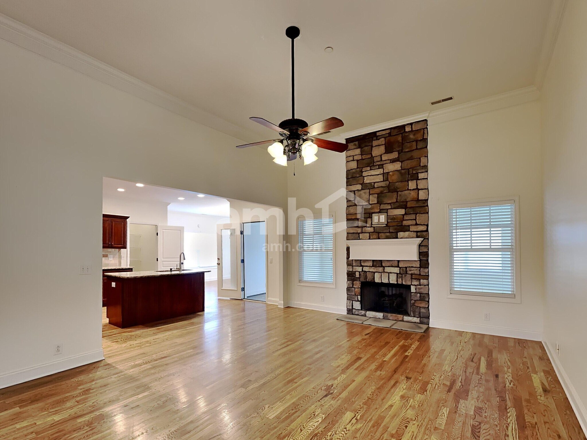 Building Photo - 1030 Spring Creek Dr