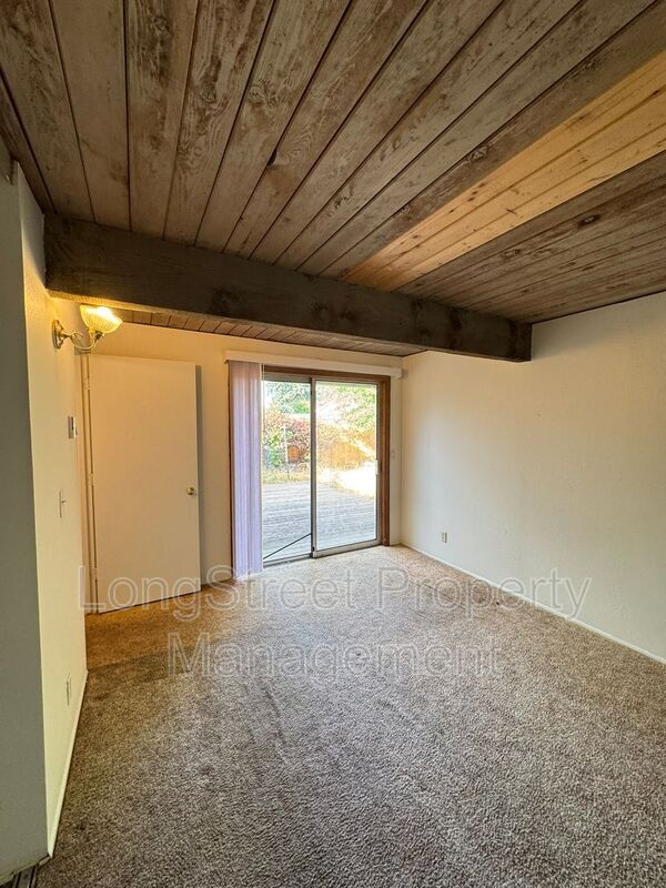 Building Photo - 831 NW 26th St