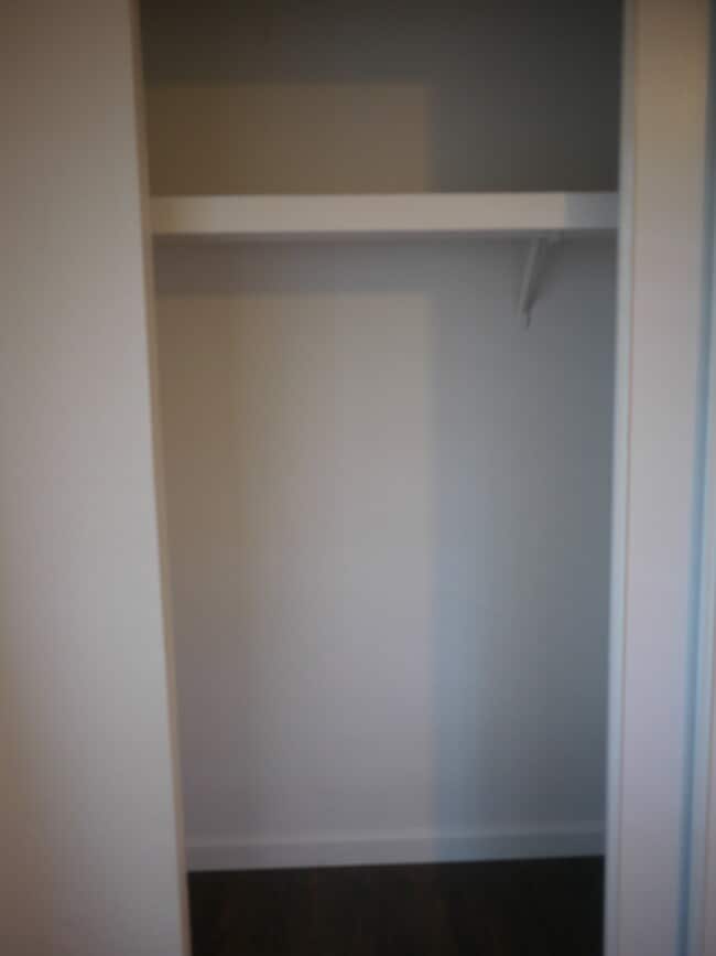 Building Photo - Charming 2-Bed, 1.5-Bath Home with 2-Car Garage in Hesperia, CA!