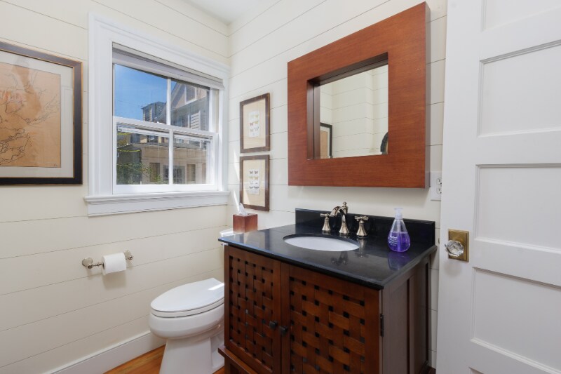 Building Photo - 151 Tradd St