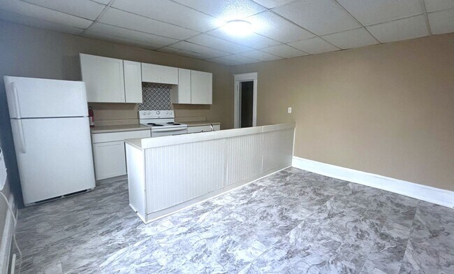 Building Photo - PARK117