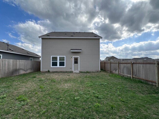 Building Photo - 1140 Cattail Ln