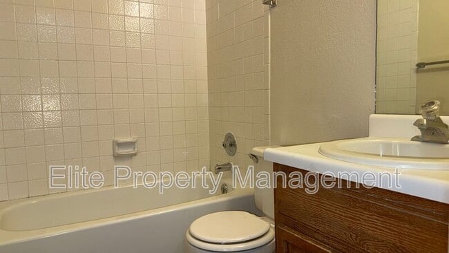 Building Photo - 1988 N Salem Ave