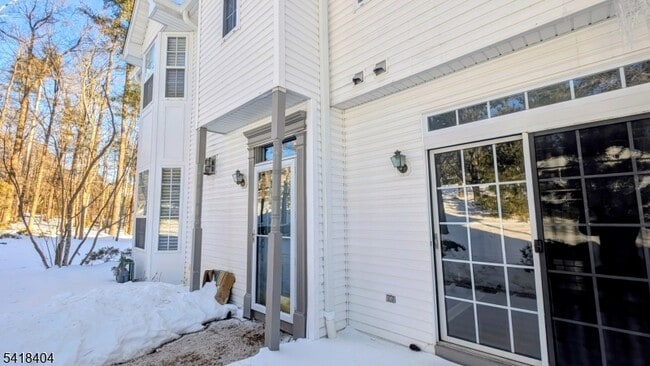 Building Photo - 3 Caroline Foster Ct