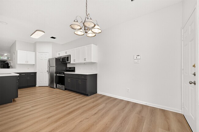 Building Photo - 4719 Cashel Cir