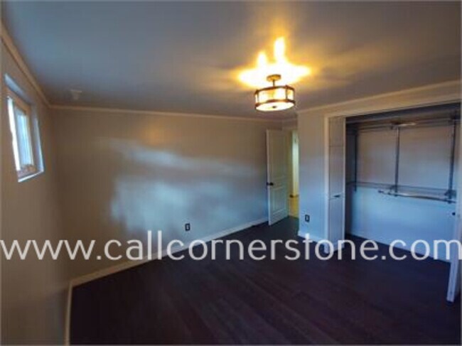 Building Photo - 4925 Brown Valley Ln