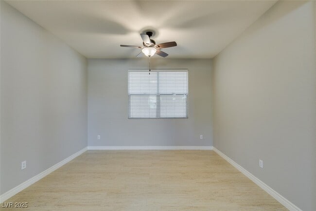 Building Photo - 9005 Semillon St