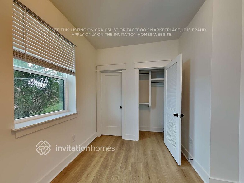 Building Photo - 428 38th Ave N