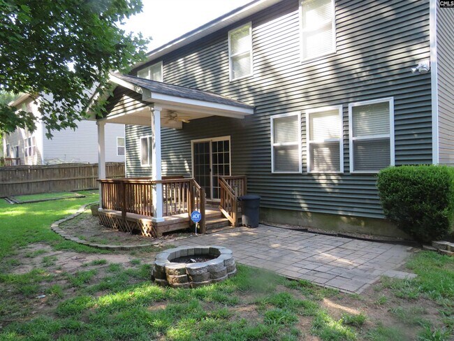 Building Photo - 217 Creek Branch Dr