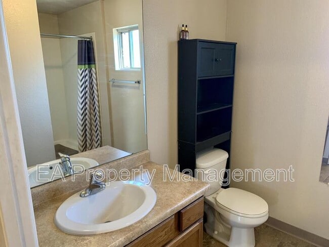 Building Photo - 502 US Route 66