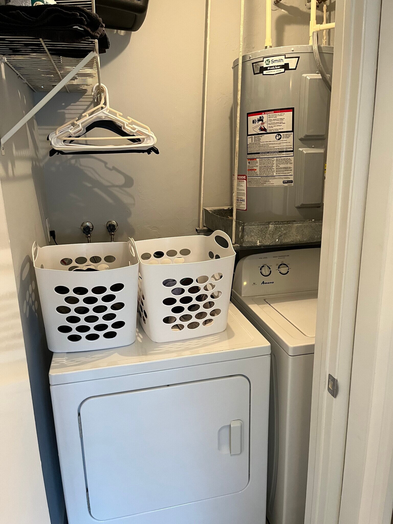 Building Photo - 3100 Seasons Way