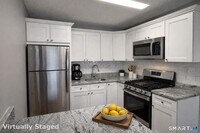 Building Photo - 1168 Main St