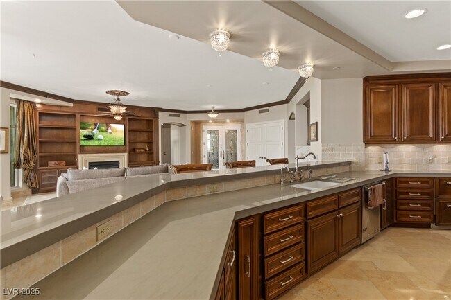 Building Photo - 9101 Alta Dr