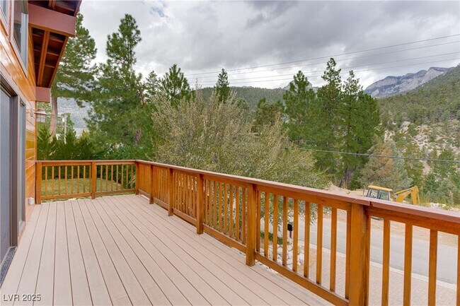 Building Photo - 3935 White Fir Way