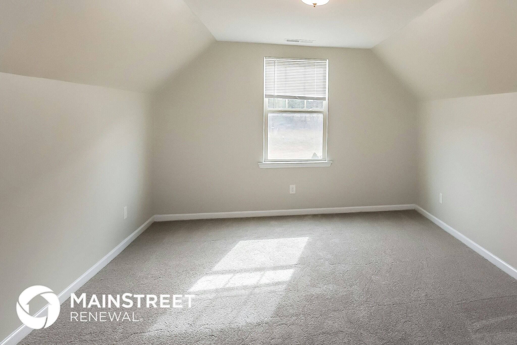Building Photo - 206 Arbor Dr