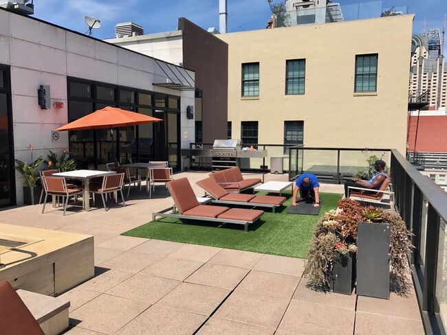 Building Photo - Mint Plaza Loft - Roof Deck & Pet Friendly...