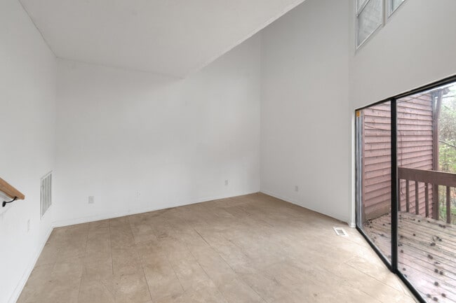 Building Photo - 2565 Terrace Trail