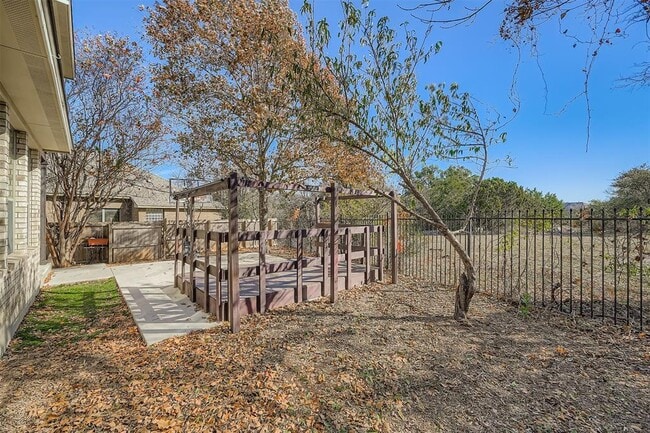 Building Photo - 212 Great Cir Cove