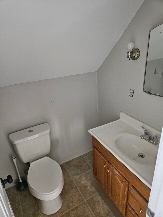 Upstairs Bathroom - 929 Tiffin Ave