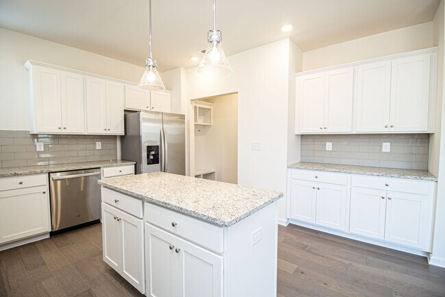 Building Photo - (Coming Soon) New 5 Bedrooms home in Indian Trail!