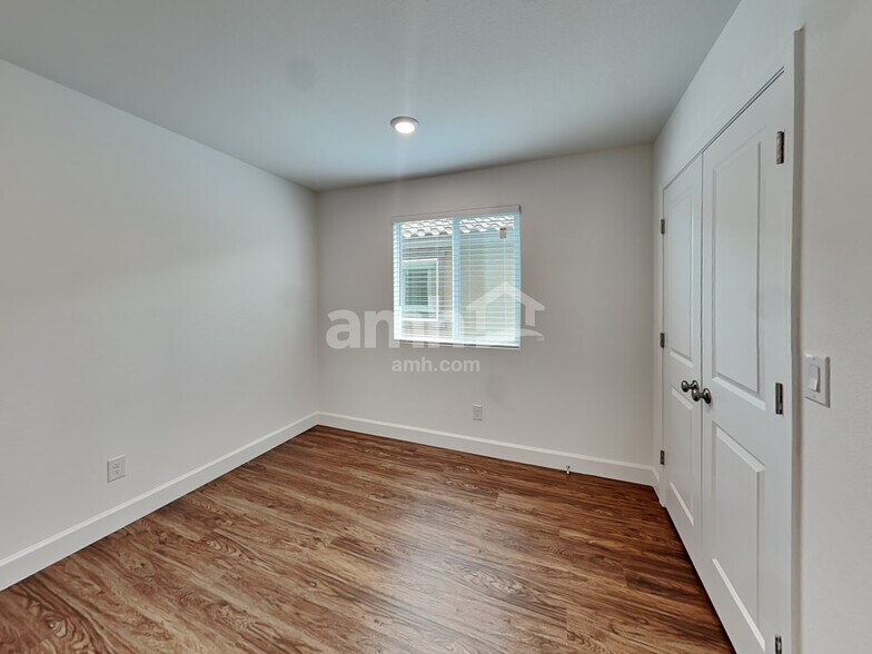 Building Photo - 9162 Liberty Cap Ct