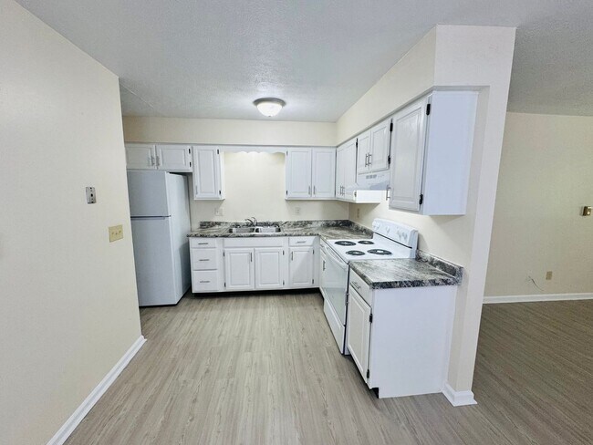 Building Photo - 1408 Jackson Ln