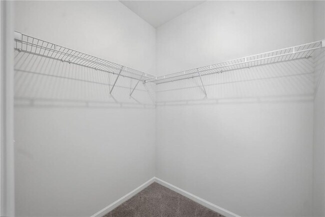 Building Photo - 1670 Eagle Dr