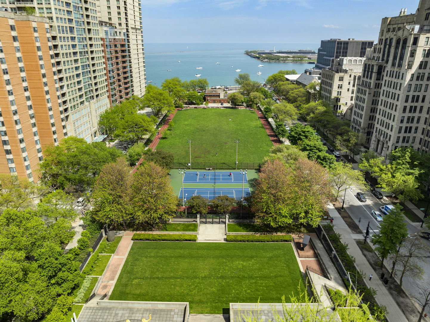 Building Photo - 222 E Pearson St