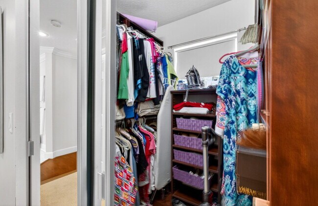 Building Photo - 6483 Wild Olive Ln