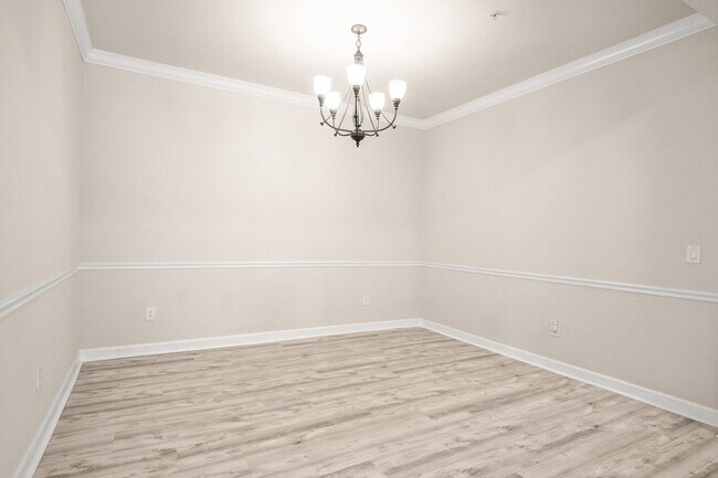 Building Photo - Beautiful Palencia Condo Available for Rent