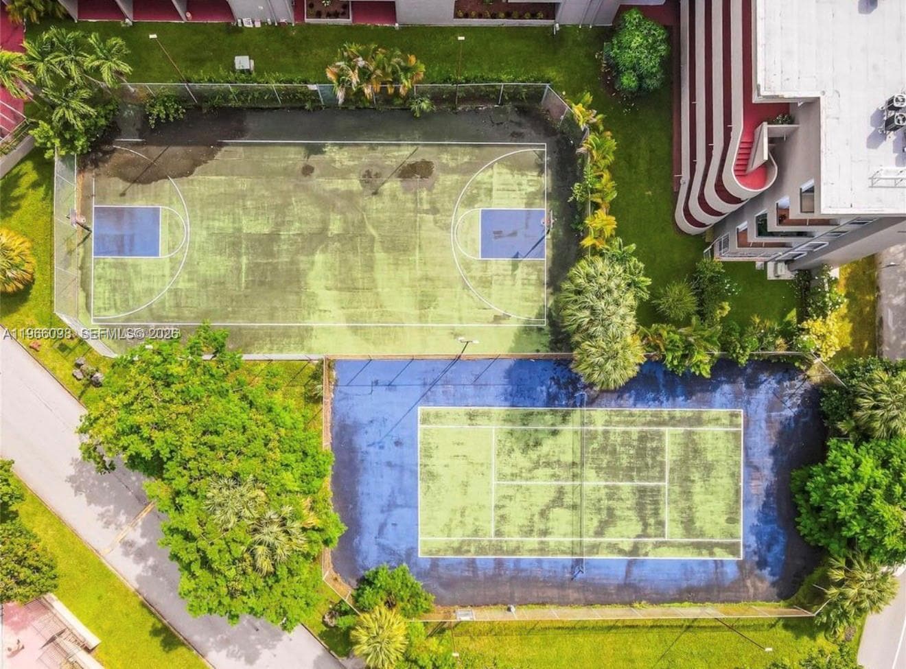 Building Photo - 830 NW 87th Ave