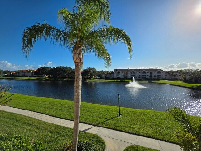 Building Photo - 2 Bedroom, 2 Bath in  Gated Community of Laguna