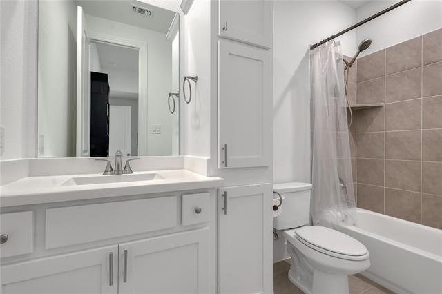 Building Photo - 610 Lavender Dr