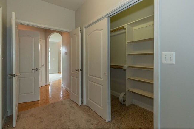 Building Photo - 391 Sheerer Dr