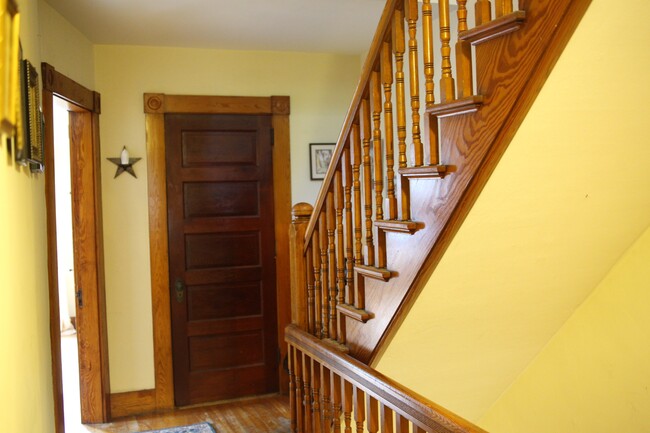 Building Photo - 36 Highland Ave