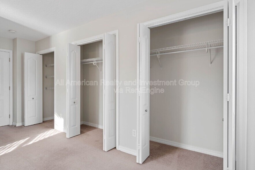 Building Photo - 201 9th Ave