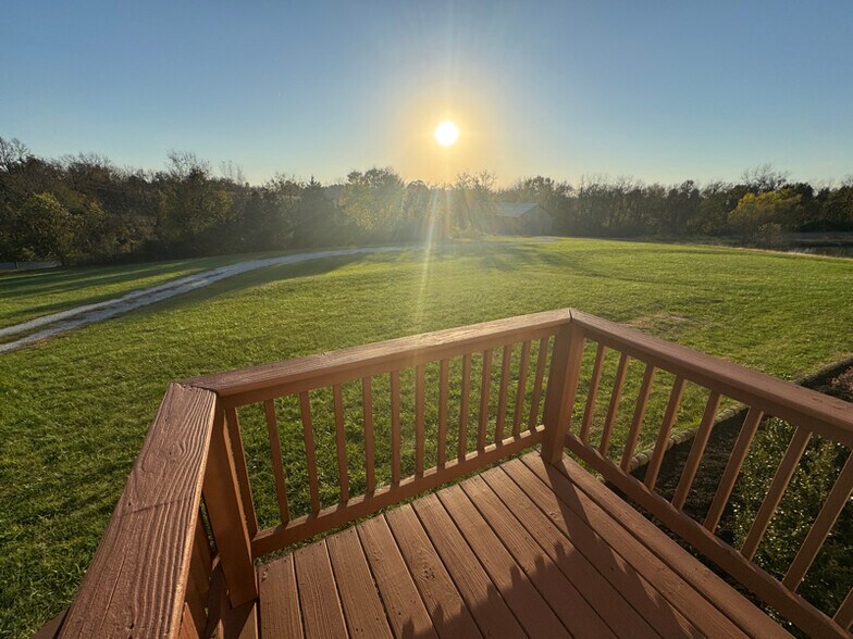 Building Photo - 1926 Wilsonville Rd