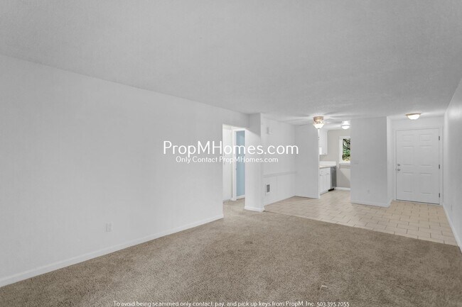 Building Photo - Updated Condo in Westlake Village – Privat...