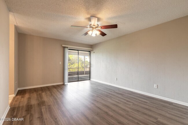 Building Photo - 10 Cormorant Ct