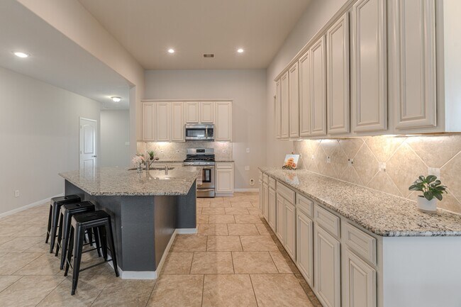 Building Photo - 14207 Irvine Rnch Trl