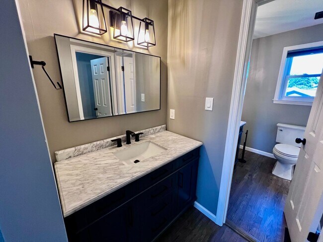 Building Photo - Charming Home in Ocean Lakes Community