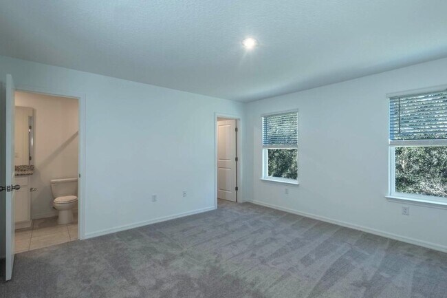 Building Photo - 1602 Fan Palm Dr